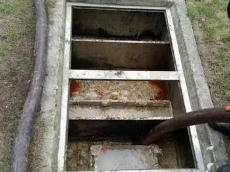 松山湖管委会隔油池清理